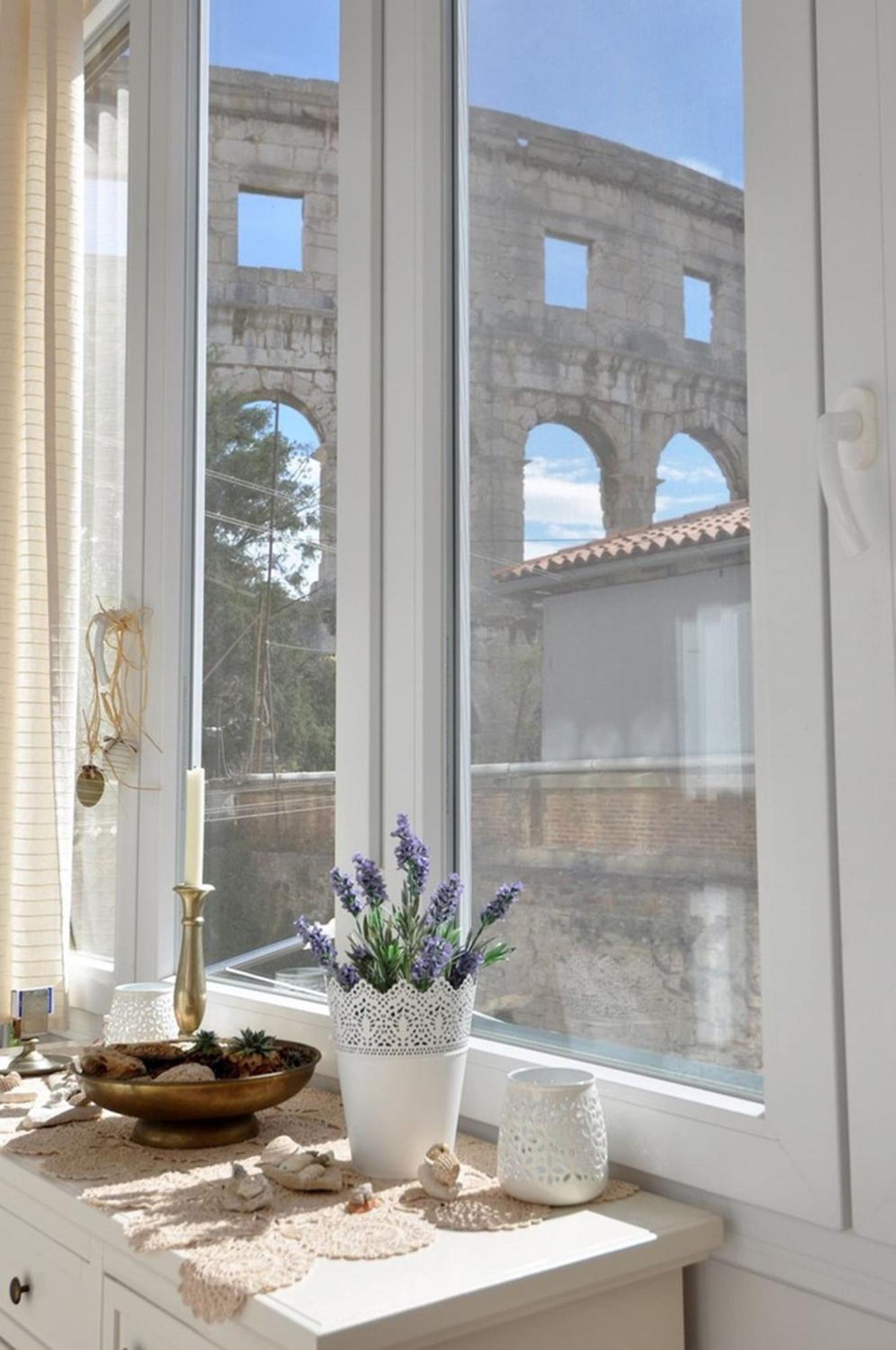 Amphiteater Art Apartman Pula Exterior photo